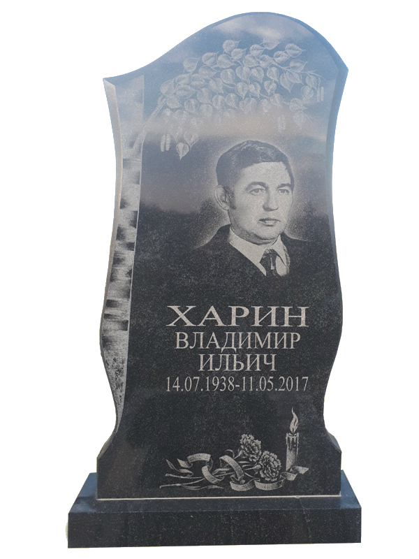 Гранитный памятник с березкой